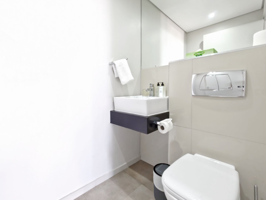 3 Bedroom Property for Sale in Waves Edge Western Cape